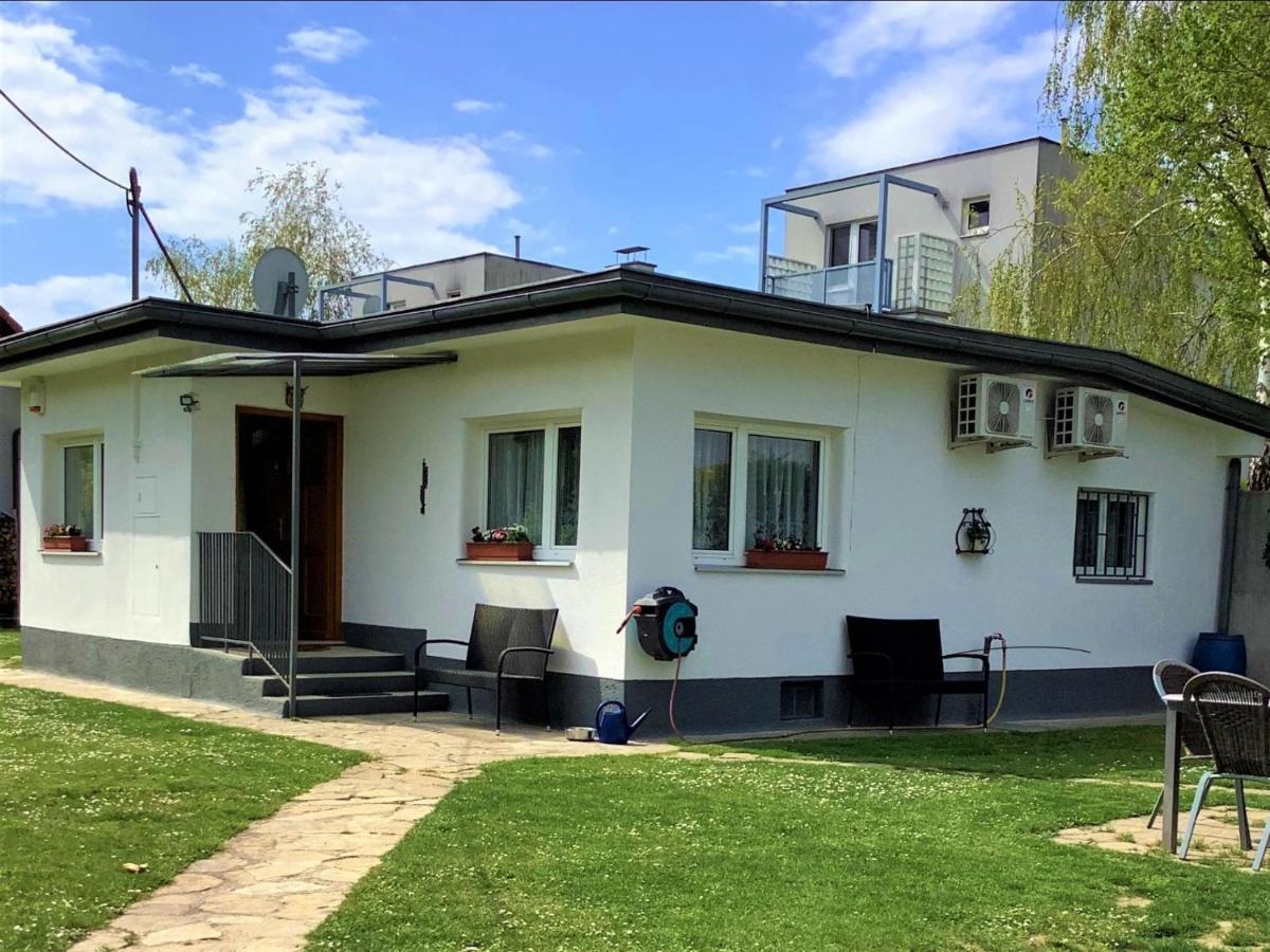 Holiday Home Bungalow Leopoldau By Interhome Виена Екстериор снимка