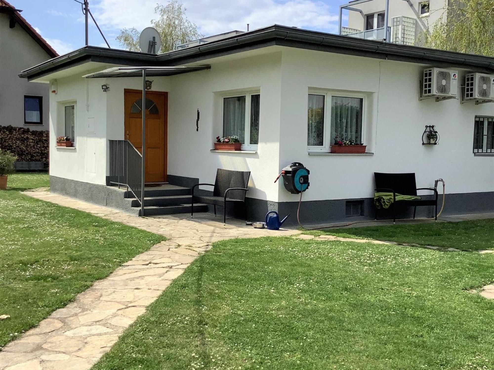 Holiday Home Bungalow Leopoldau By Interhome Виена Екстериор снимка